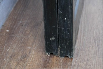 アンティーク建具　昭和初期～中期　板戸とガラス帯を組み合わせたガラス帯戸2枚セット　(R-085057)