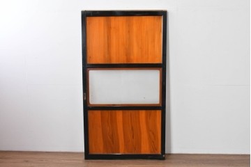 アンティーク建具　昭和初期～中期　黒枠と木目の対比が美しいガラス帯戸1枚　(R-085059)
