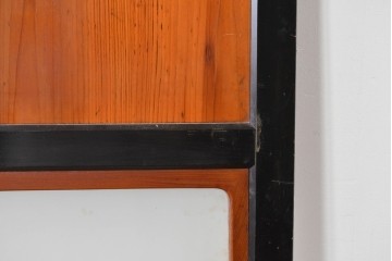 アンティーク建具　昭和初期～中期　黒枠と木目の対比が美しいガラス帯戸1枚　(R-085059)
