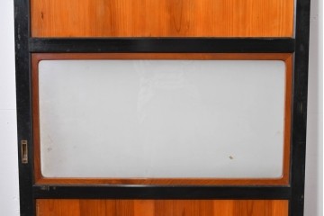 アンティーク建具　昭和初期～中期　黒枠と木目の対比が美しいガラス帯戸1枚　(R-085059)