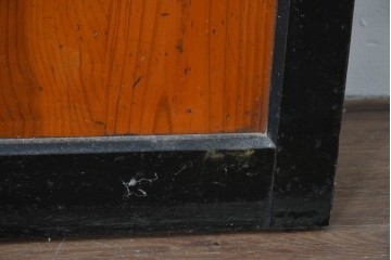 アンティーク建具　昭和初期～中期　黒枠と木目の対比が美しいガラス帯戸1枚　(R-085059)