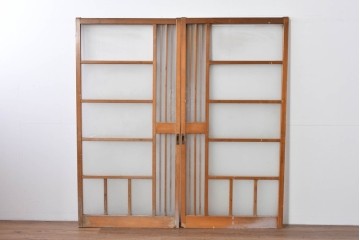 ヴィンテージ建具　昭和中期　縦桟がアクセントのガラス戸2枚セット　(R-085060)