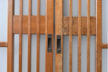 ヴィンテージ建具　昭和中期　縦桟がアクセントのガラス戸2枚セット　(R-085060)