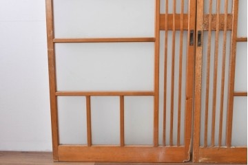 ヴィンテージ建具　昭和中期　縦桟がアクセントのガラス戸2枚セット　(R-085060)