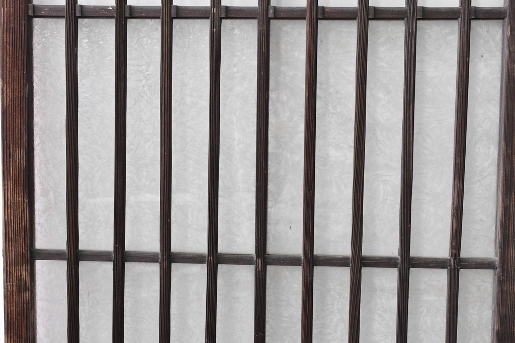 ヴィンテージ建具　昭和中期　結霜ガラス入りの幅狭玄関戸4枚セット　(R-085061)