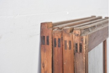 ヴィンテージ建具　昭和中期　結霜ガラス入りの幅狭玄関戸4枚セット　(R-085061)