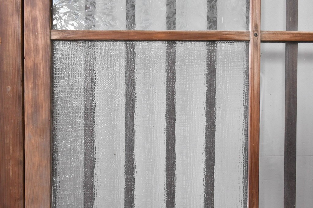 ヴィンテージ建具　昭和中期　結霜ガラス入りの幅狭玄関戸4枚セット　(R-085061)