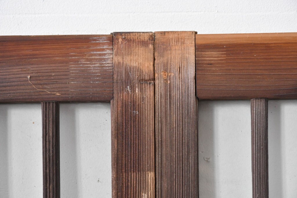 ヴィンテージ建具　昭和中期　結霜ガラス入りの幅狭玄関戸4枚セット　(R-085061)