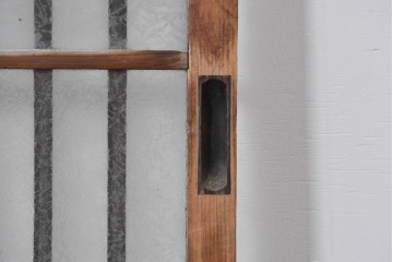 ヴィンテージ建具　昭和中期　結霜ガラス入りの幅狭玄関戸4枚セット　(R-085061)