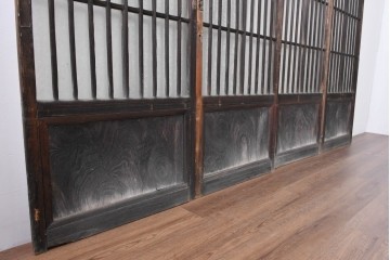 ヴィンテージ建具　昭和中期　結霜ガラス入りの幅狭玄関戸4枚セット　(R-085061)