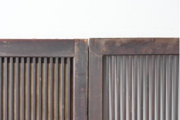 アンティーク建具　昭和初期　細やかな縦桟の裏障子付き格子戸4枚セット　(R-085062)