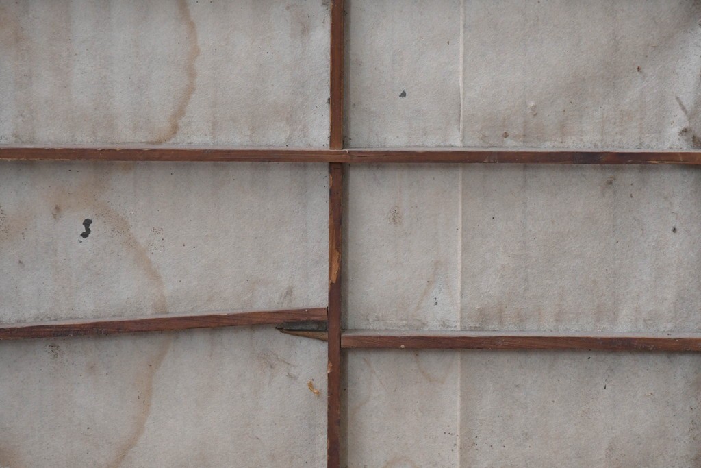 アンティーク建具　昭和初期　細やかな縦桟の裏障子付き格子戸4枚セット　(R-085062)