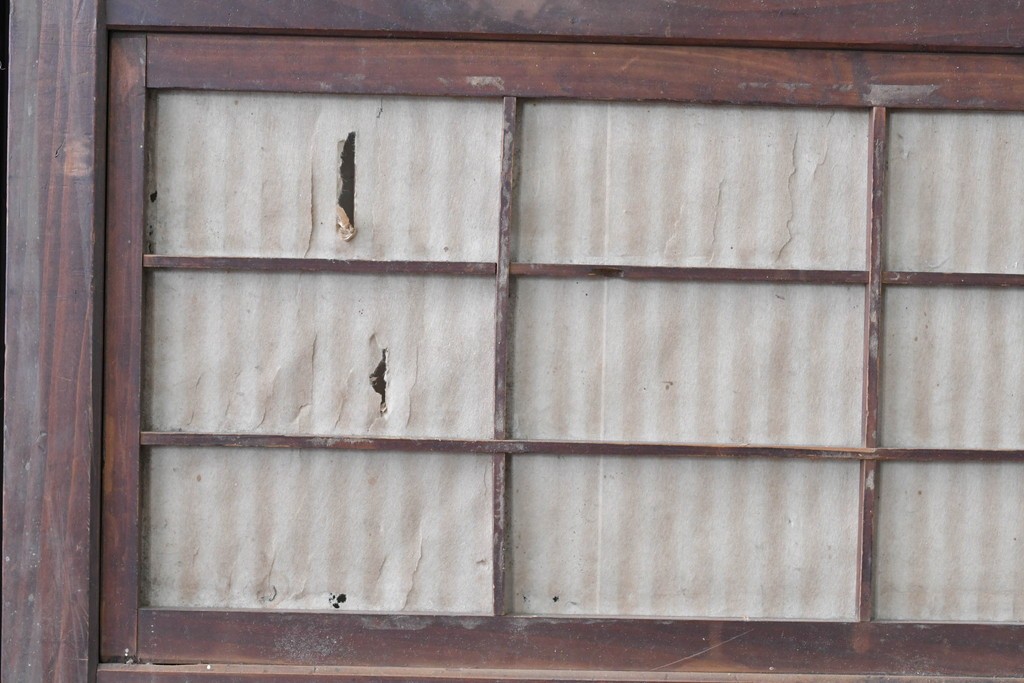 アンティーク建具　昭和初期　細やかな縦桟の裏障子付き格子戸4枚セット　(R-085062)