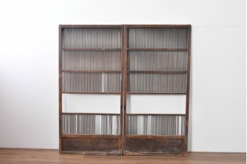 アンティーク建具　大正期　縦桟の意匠が味わい深い格子戸2枚セット　(R-085063)