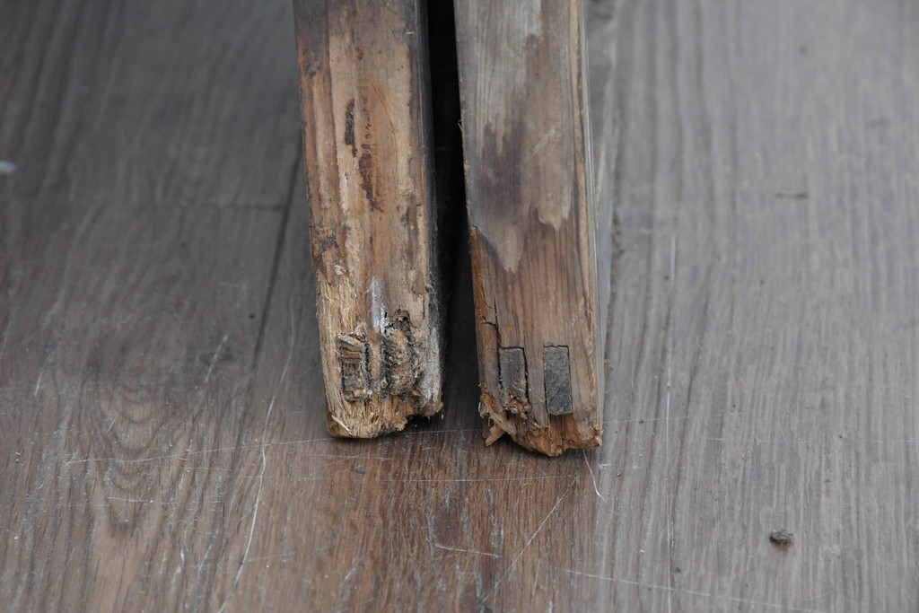 アンティーク建具　大正期　縦桟の意匠が味わい深い格子戸2枚セット　(R-085063)