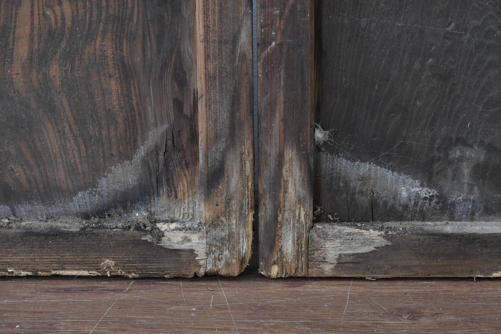 アンティーク建具　大正期　縦桟の意匠が味わい深い格子戸2枚セット　(R-085063)