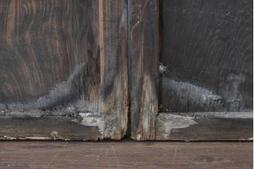 アンティーク建具　大正期　縦桟の意匠が味わい深い格子戸2枚セット　(R-085063)