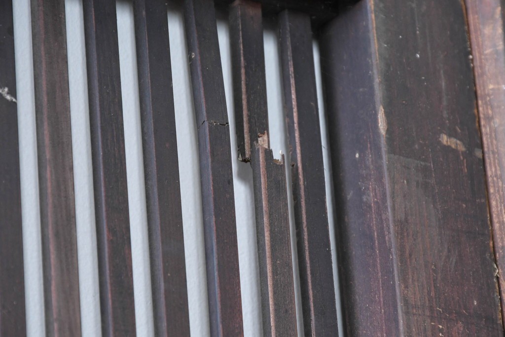 アンティーク建具　大正期　縦桟の意匠が味わい深い格子戸2枚セット　(R-085063)