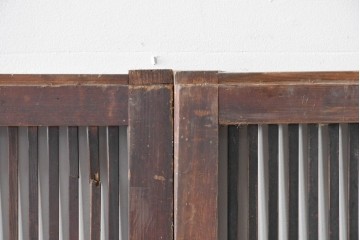 アンティーク建具　大正期　縦桟の意匠が味わい深い格子戸2枚セット　(R-085063)