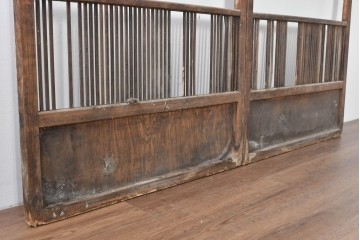 アンティーク建具　大正期　縦桟の意匠が味わい深い格子戸2枚セット　(R-085063)