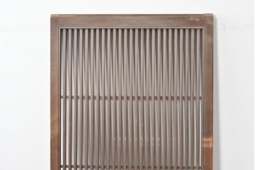 ヴィンテージ建具　昭和後期　上手作り!!　ガラスなし　繊細な縦桟が美しい古い数寄屋の格子戸1枚　(R-085064)