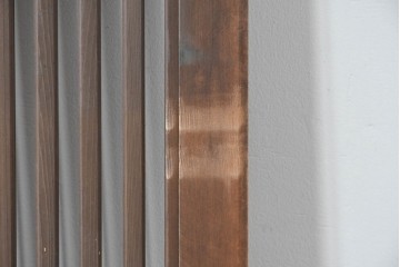 ヴィンテージ建具　昭和後期　上手作り!!　ガラスなし　繊細な縦桟が美しい古い数寄屋の格子戸1枚　(R-085064)