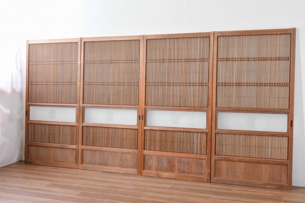 ヴィンテージ建具　昭和中期　ガラス帯に茗荷紋の入った裏障子付き格子戸4枚セット　(R-085065)