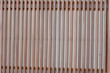 ヴィンテージ建具　昭和中期　ガラス帯に茗荷紋の入った裏障子付き格子戸4枚セット　(R-085065)