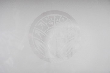 ヴィンテージ建具　昭和中期　ガラス帯に茗荷紋の入った裏障子付き格子戸4枚セット　(R-085066)