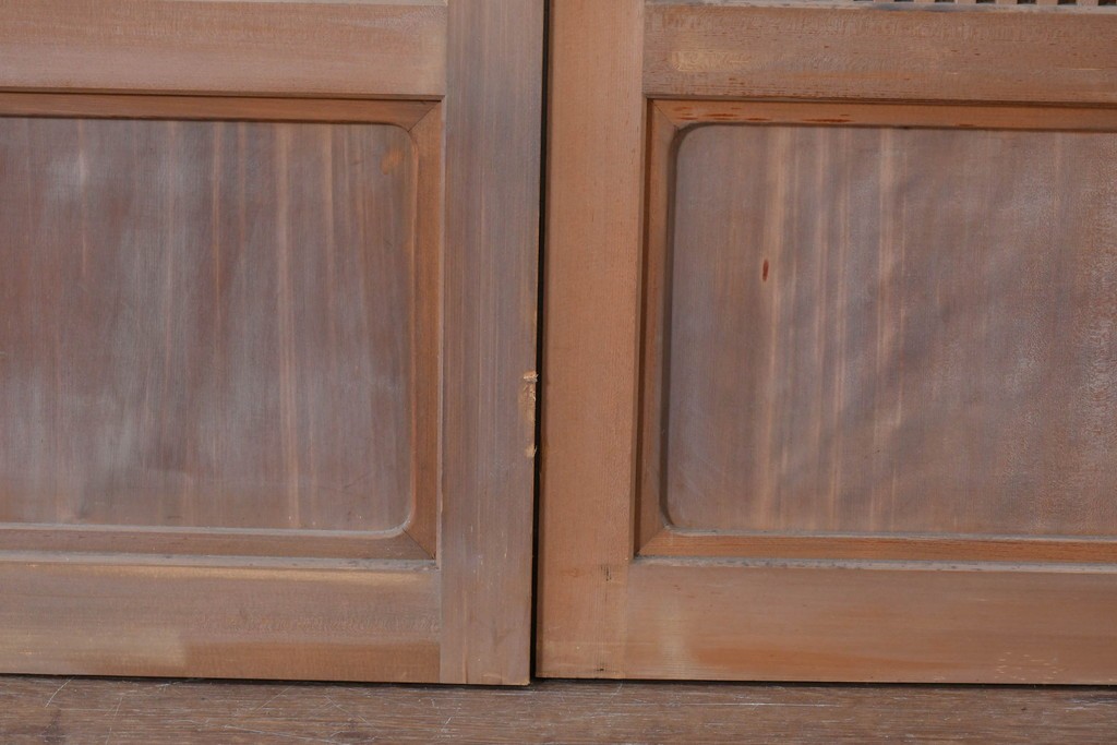 ヴィンテージ建具　昭和中期　ガラス帯に茗荷紋の入った裏障子付き格子戸4枚セット　(R-085066)