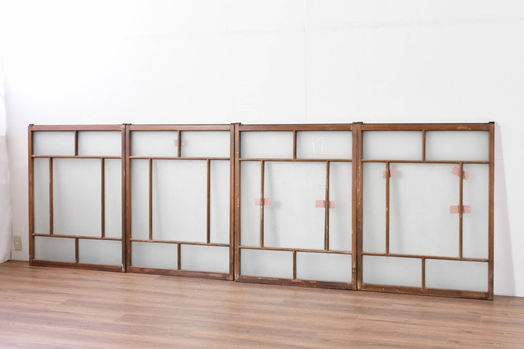 アンティーク建具　昭和初期　大正ロマン　結霜ガラス入りの窓4枚セット　(R-085068)