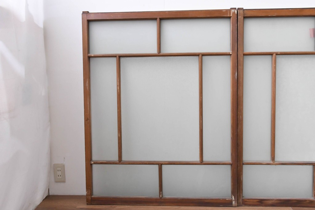 アンティーク建具　昭和初期　大正ロマン　結霜ガラス入りの窓4枚セット　(R-085068)