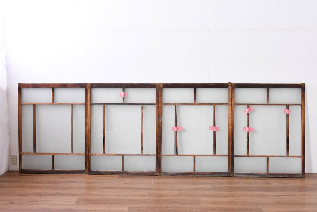 アンティーク建具　昭和初期　大正ロマン　結霜ガラス入りの窓4枚セット　(R-085068)