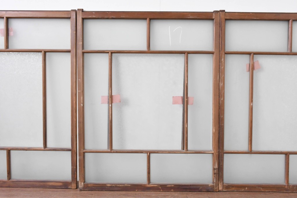 アンティーク建具　昭和初期　大正ロマン　結霜ガラス入りの窓4枚セット　(R-085068)