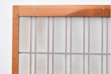 ヴィンテージ建具　昭和後期　温かみのある木色の格子入りガラス開き窓1枚　(R-085069)