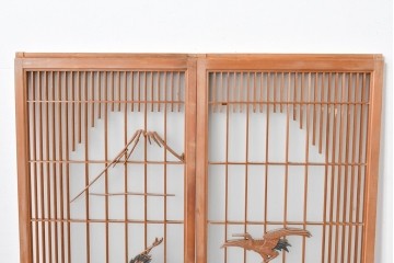 ヴィンテージ建具　昭和後期　片面ガラス　富士を背景に舞う二羽の鶴が彫刻された書院戸2枚セット　(R-085072)