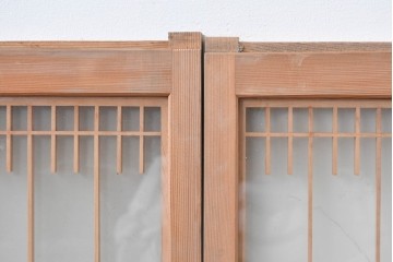 ヴィンテージ建具　昭和後期　上手物　富士山・松・帆船図　彫刻入り　組子意匠が美しい両面ガラスの書院戸4枚セット　(R-085073)