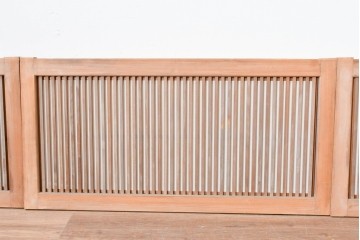 ヴィンテージ建具　昭和中期　縦桟と障子がうみだす陰影が上品な裏障子付き格子窓4枚セット　(R-085075)