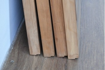 ヴィンテージ建具　昭和中期　縦桟と障子がうみだす陰影が上品な裏障子付き格子窓4枚セット　(R-085075)