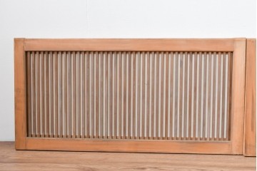 ヴィンテージ建具　昭和中期　端正な縦桟が美しく連なる裏障子付き格子窓4枚セット　(R-085076)