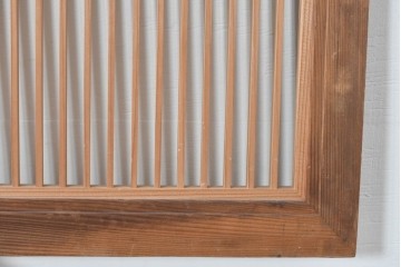 ヴィンテージ建具　昭和中期　すっきりとした直線の美しさが際立つ格子欄間2枚セット　(R-085078)