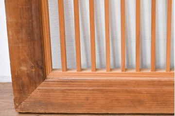 ヴィンテージ建具　昭和中期　すっきりとした直線の美しさが際立つ格子欄間2枚セット　(R-085078)
