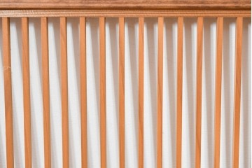 ヴィンテージ建具　昭和中期　すっきりとした直線の美しさが際立つ格子欄間2枚セット　(R-085078)