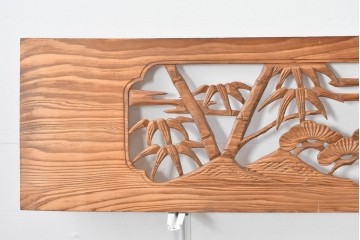 ヴィンテージ建具　昭和中期　松竹梅を立体的に彫り上げた彫刻欄間2枚セット　(R-085080)