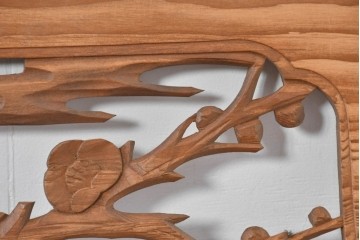 ヴィンテージ建具　昭和中期　松竹梅を立体的に彫り上げた彫刻欄間2枚セット　(R-085080)