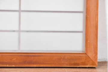 ヴィンテージ建具　昭和後期　彫刻入り　梅の枝ぶりを繊細に彫り込んだ片面ガラス入りの欄間　(R-085081)