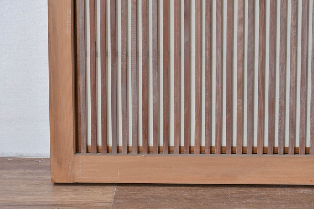 ヴィンテージ建具　昭和中期　すっきりとした筬目が上品な裏障子付き筬欄間2枚セット　(R-085082)