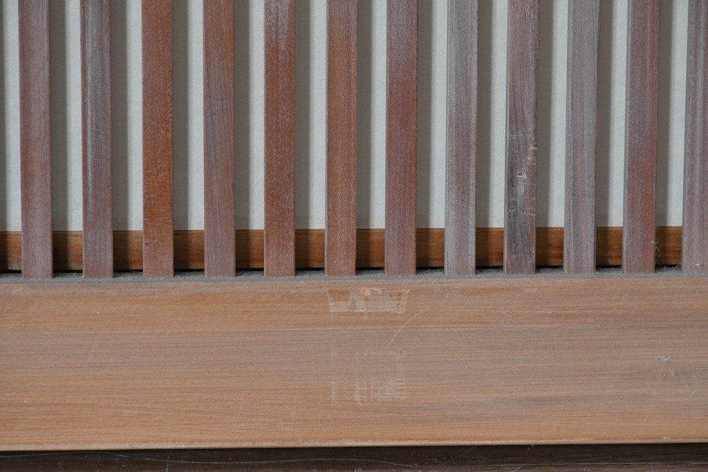 ヴィンテージ建具　昭和中期　すっきりとした筬目が上品な裏障子付き筬欄間2枚セット　(R-085082)