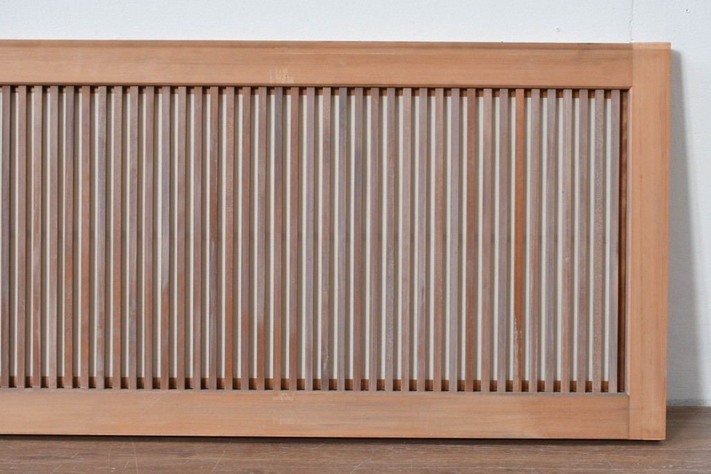 ヴィンテージ建具　昭和中期　すっきりとした筬目が上品な裏障子付き筬欄間2枚セット　(R-085082)