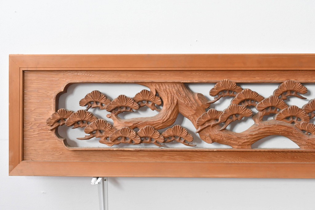 ヴィンテージ建具　松に鶴の図　丁寧に彫り込まれた彫刻入り欄間2枚セット　(R-085083)